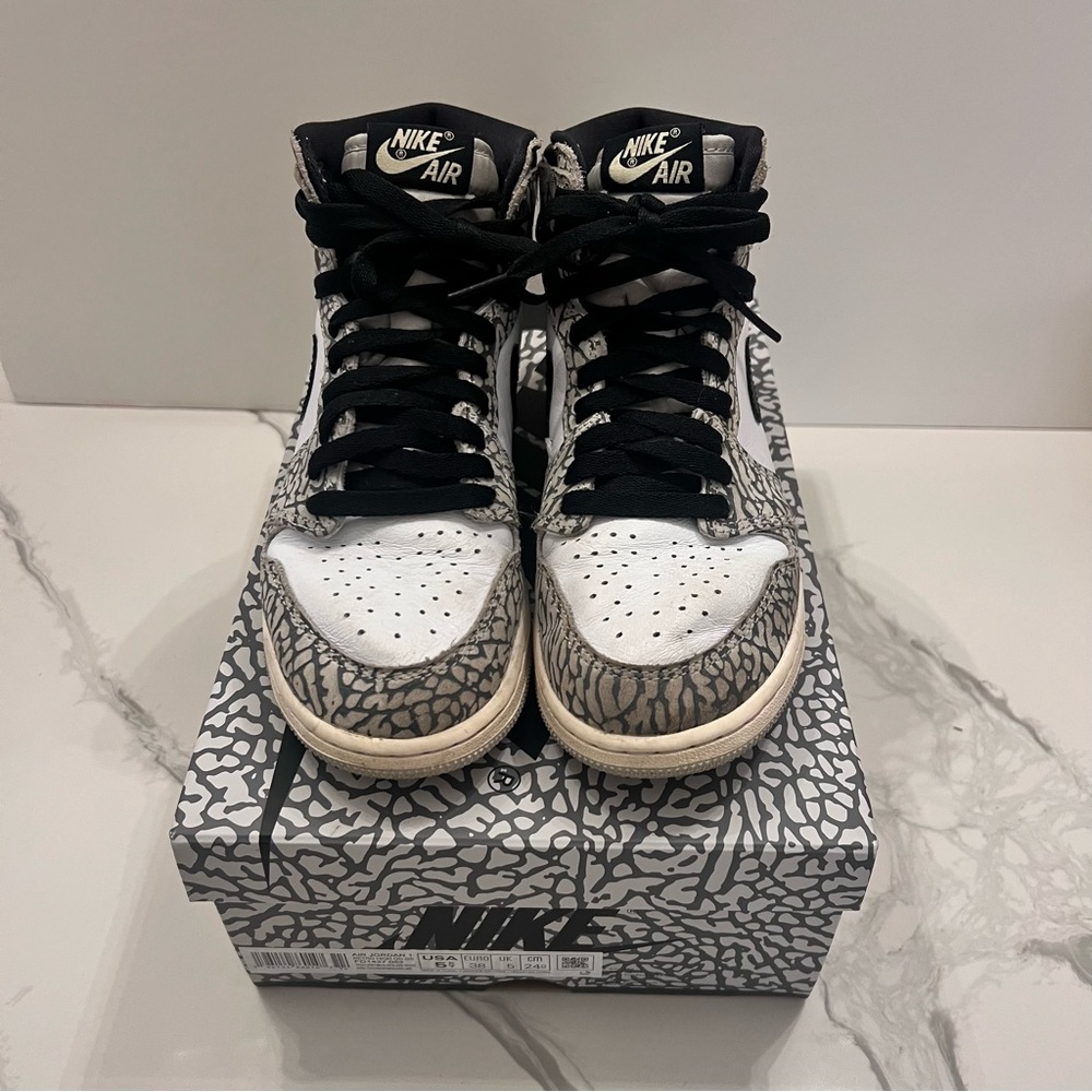 EUC AIR JORDAN 1 RETRO HIGH OG GS Tech Grey/Muslin Black White size 5.5